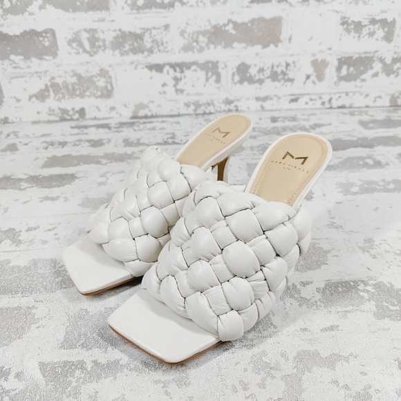 New Marc Fisher DAKINA White Leather SQUARE TOE SLIDE Sandals M946 - Picture 2 of 14